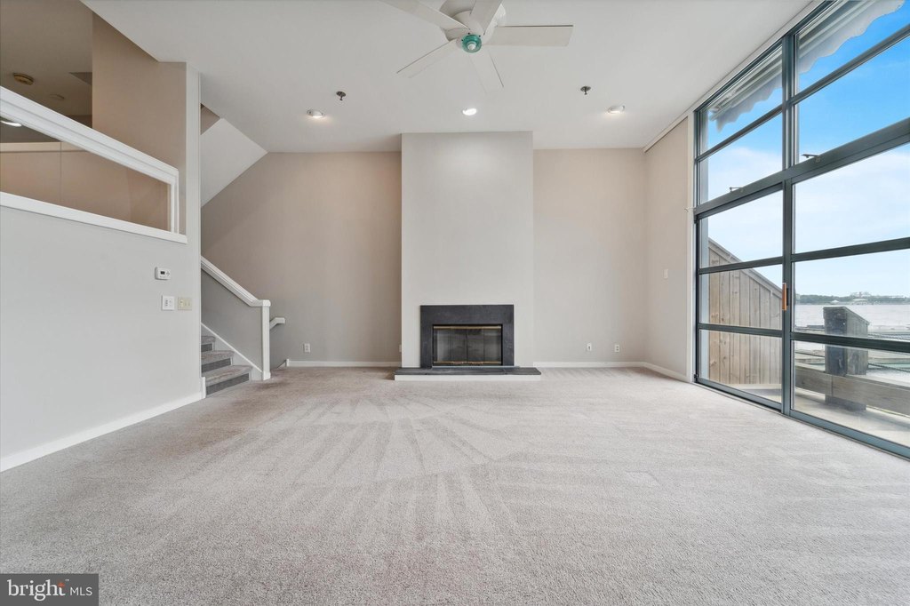 PHILADELPHIA, Pennsylvania, 19106, United States, 2 Bedrooms Bedrooms, ,2.5 BathroomsBathrooms,Residential,Forsale,2004202