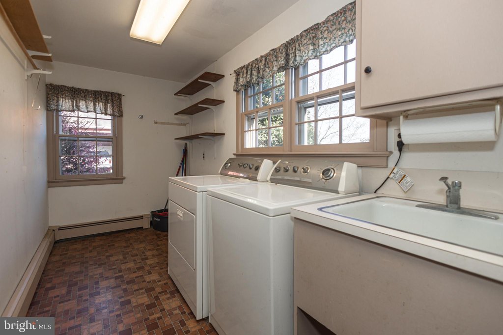 FURLONG, Pennsylvania, 18925, United States, 4 Bedrooms Bedrooms, ,2.5 BathroomsBathrooms,Residential,Forsale,2004203