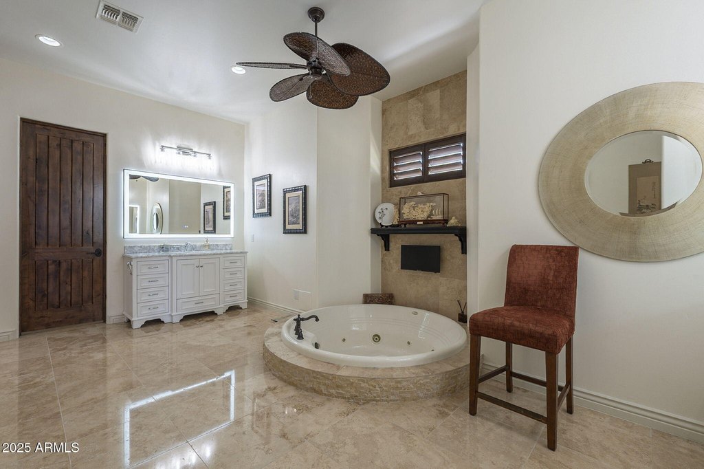 Gold Canyon, Arizona, 85118, United States, 5 Bedrooms Bedrooms, ,6 BathroomsBathrooms,Residential,Forsale,1953465