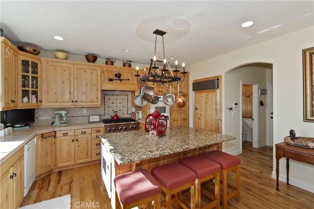 Lake Arrowhead, California, 92352, United States, 3 Bedrooms Bedrooms, ,2.5 BathroomsBathrooms,Residential,Forsale,2000297