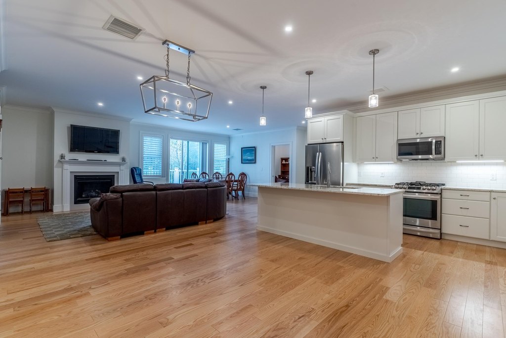 Exeter, New Hampshire, 03833, United States, 2 Bedrooms Bedrooms, ,2 BathroomsBathrooms,Residential,Forsale,2004718