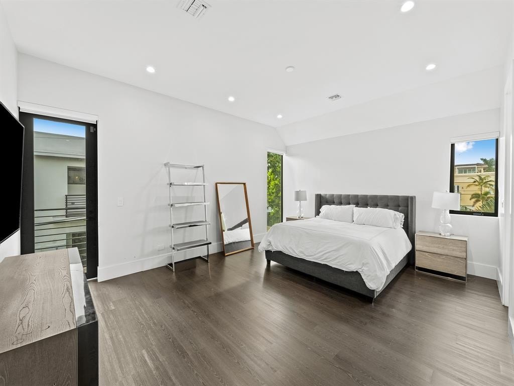 Fort Lauderdale, Florida, 33304, United States, 3 Bedrooms Bedrooms, ,3.5 BathroomsBathrooms,Residential,Forsale,2004487