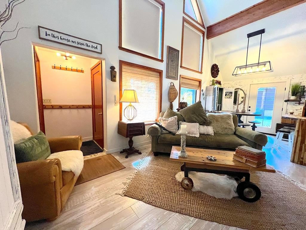 McCall, Idaho, 83638, United States, 3 Bedrooms Bedrooms, ,1.5 BathroomsBathrooms,Residential,Forsale,1996723