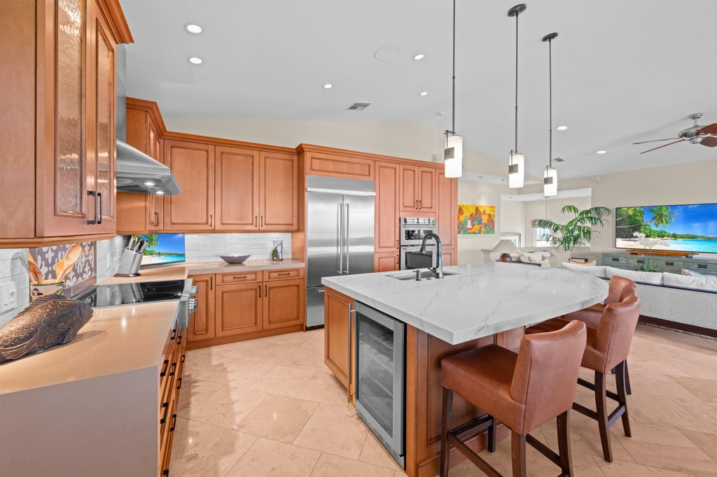 Lahaina, Hawaii, 96761, United States, 4 Bedrooms Bedrooms, ,3 BathroomsBathrooms,Residential,Forsale,2009552