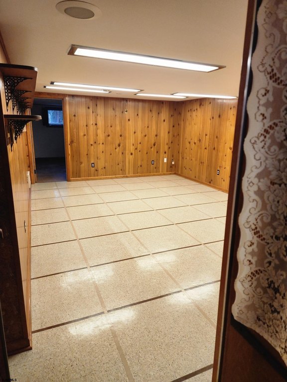 Linwood, New Jersey, 08221, United States, 4 Bedrooms Bedrooms, ,2 BathroomsBathrooms,Residential,Forsale,2004614