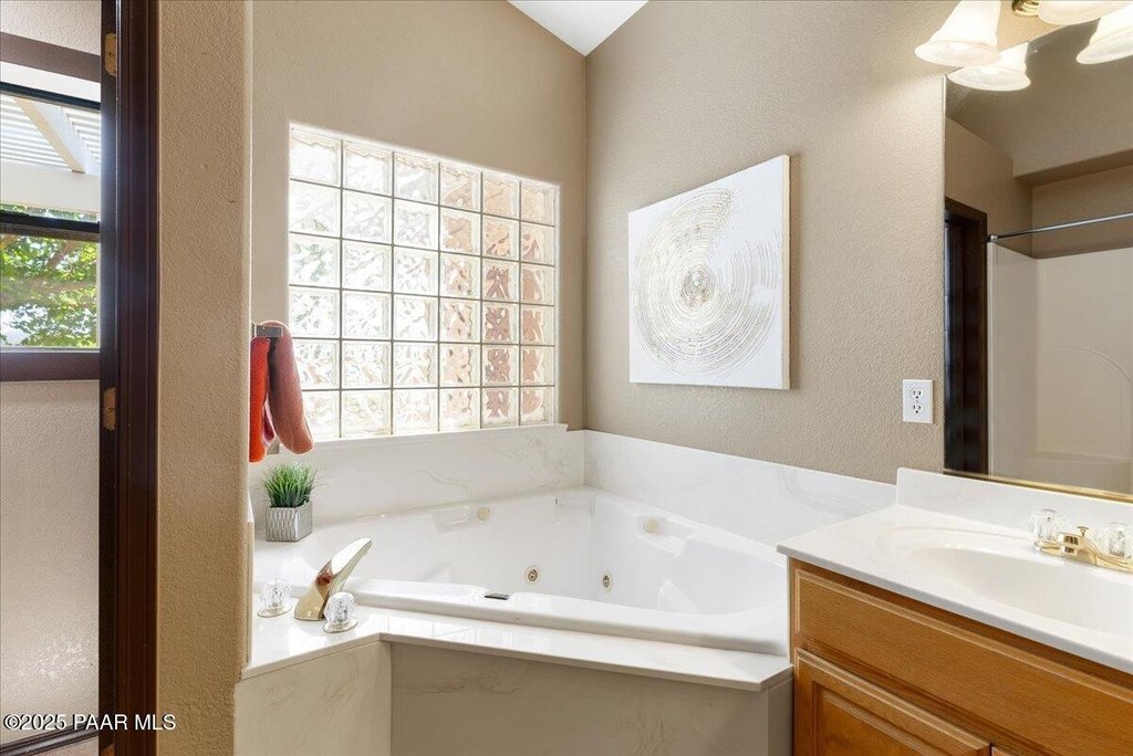 Paulden, Arizona, 86334, United States, 3 Bedrooms Bedrooms, ,2.5 BathroomsBathrooms,Residential,Forsale,1903147