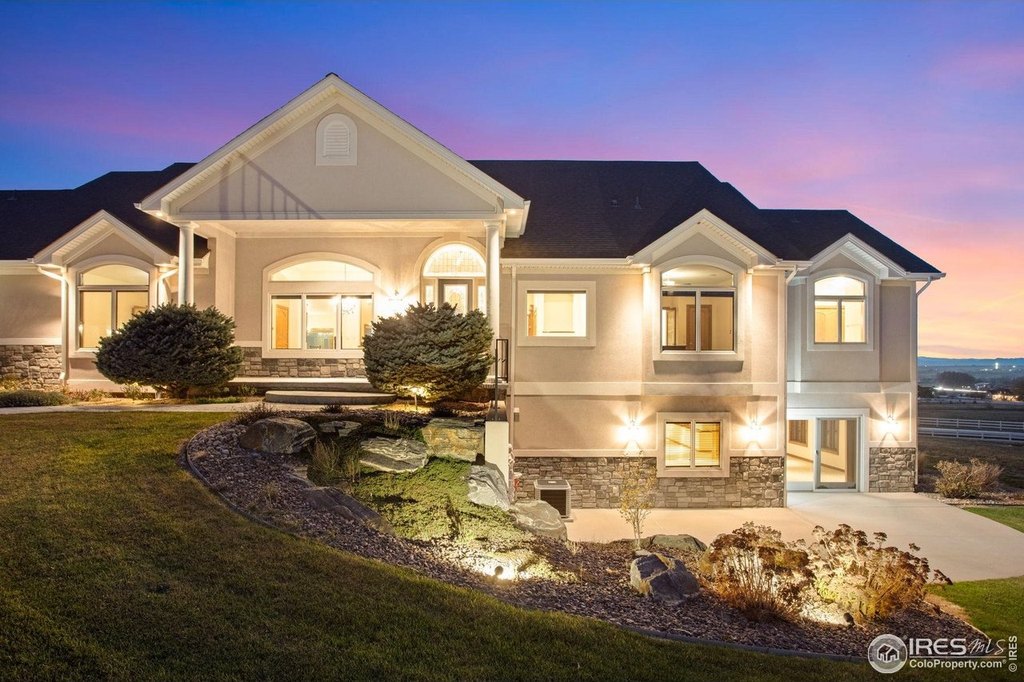 Severance, Colorado, 80610, United States, 5 Bedrooms Bedrooms, ,3.5 BathroomsBathrooms,Residential,Forsale,2004283