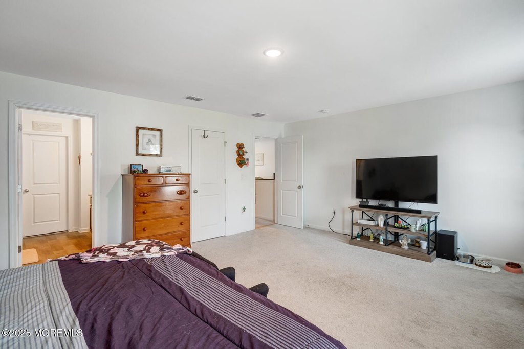 Little Egg Harbor, New Jersey, 08087, United States, 5 Bedrooms Bedrooms, ,3 BathroomsBathrooms,Residential,Forsale,1992686