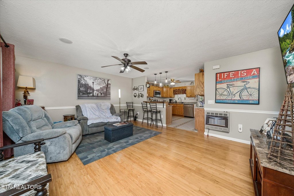 Crossville, Tennessee, 38555, United States, ,Residential,Forsale,1996596