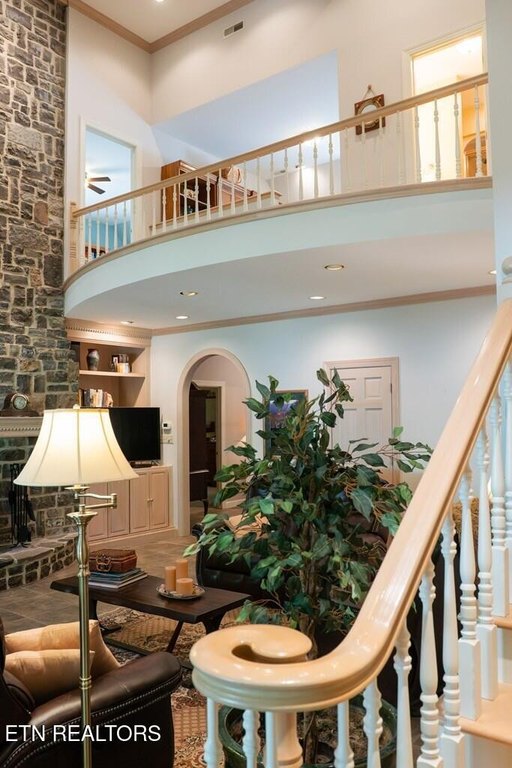 Livingston, Tennessee, 38570, United States, 3 Bedrooms Bedrooms, ,4.5 BathroomsBathrooms,Residential,Forsale,1952671