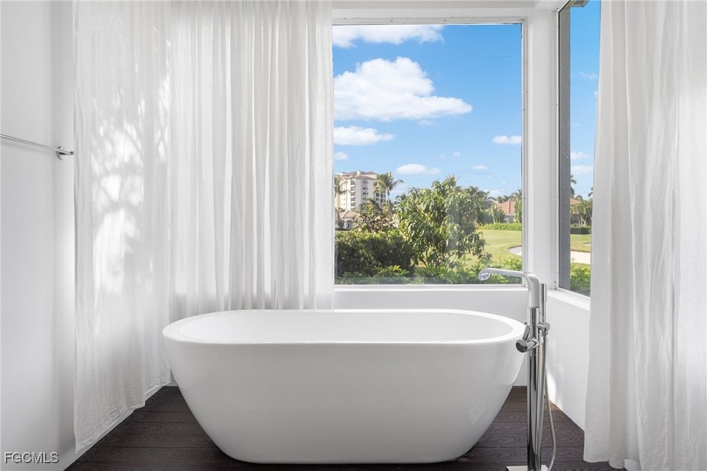 Fort Myers, Florida, 33908, United States, 5 Bedrooms Bedrooms, ,4 BathroomsBathrooms,Residential,Forsale,2004758