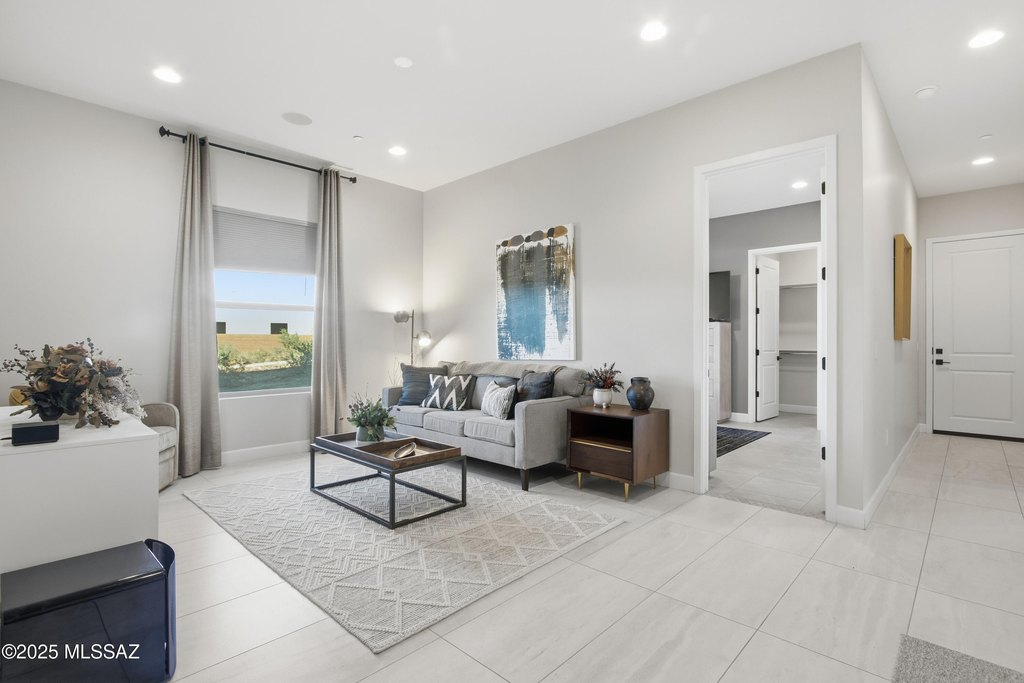 Tucson, Arizona, 85742, United States, 4 Bedrooms Bedrooms, ,4.5 BathroomsBathrooms,Residential,Forsale,2004420