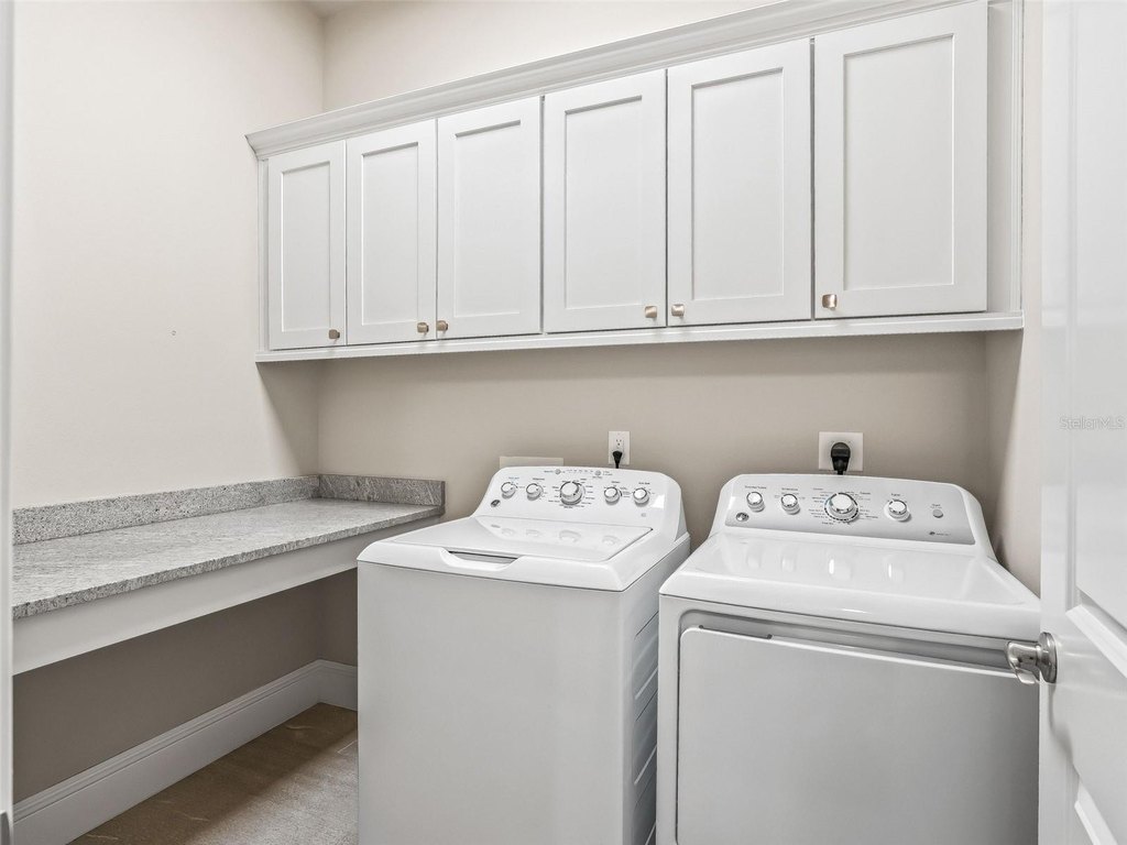 OCALA, Florida, 34480, United States, 4 Bedrooms Bedrooms, ,3 BathroomsBathrooms,Residential,Forsale,2004589