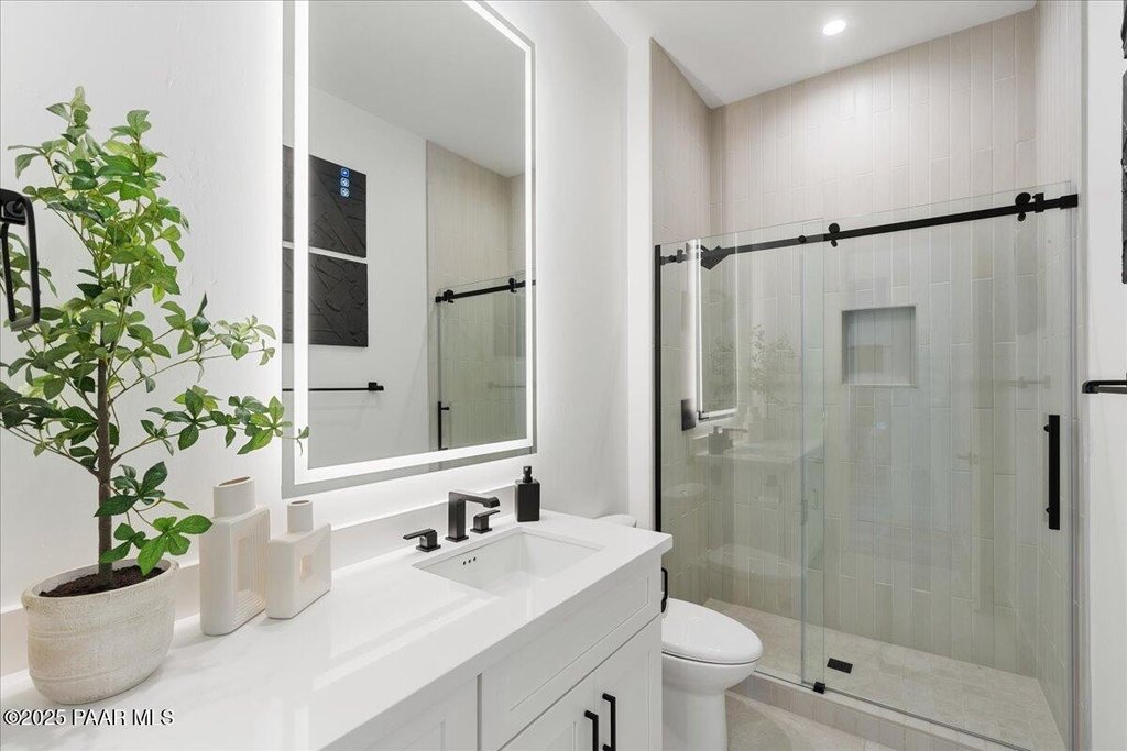 Prescott, Arizona, 86301, United States, 3 Bedrooms Bedrooms, ,2.5 BathroomsBathrooms,Residential,Forsale,2011267