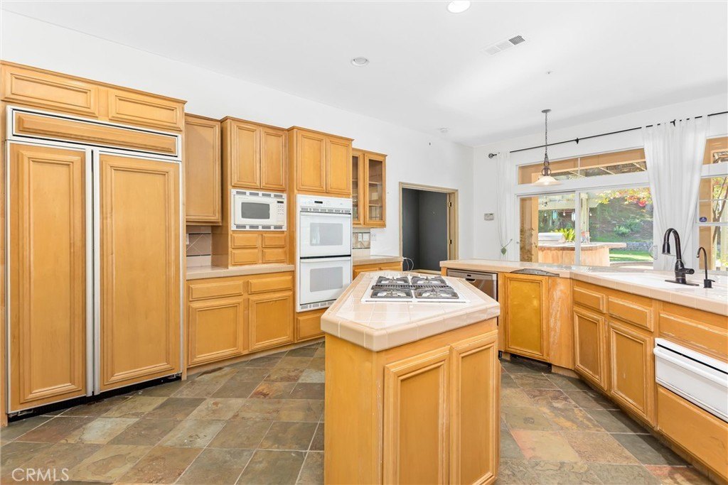 Redlands, California, 92373, United States, 4 Bedrooms Bedrooms, ,3.5 BathroomsBathrooms,Residential,Forsale,2007698