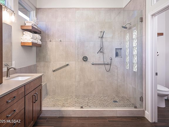 Oro Valley, Arizona, 85755, United States, 2 Bedrooms Bedrooms, ,3 BathroomsBathrooms,Residential,Forsale,2004430