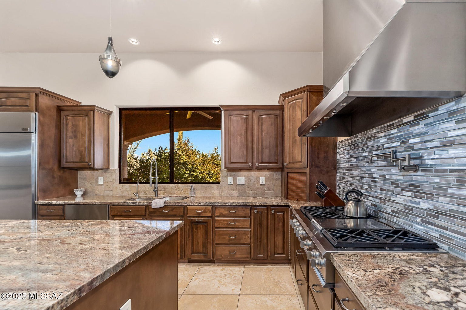 Tucson, Arizona, 85745, United States, 5 Bedrooms Bedrooms, ,5 BathroomsBathrooms,Residential,Forsale,2004432