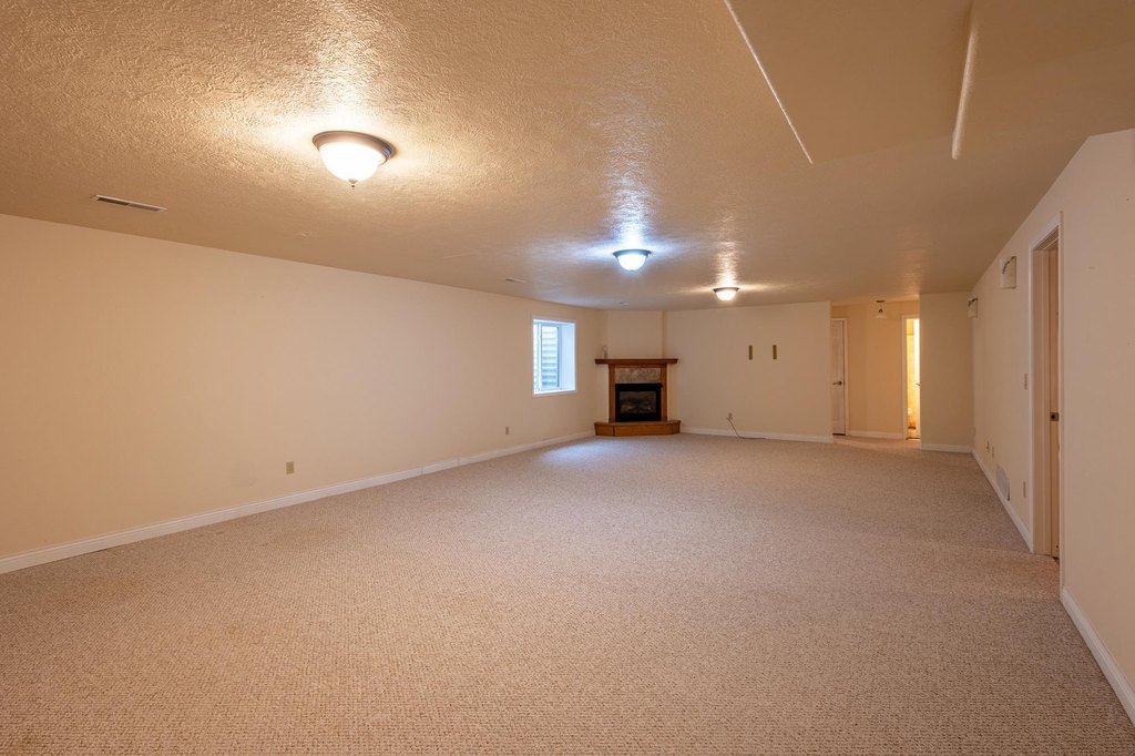 Spearfish, South Dakota, 57783, United States, 5 Bedrooms Bedrooms, ,3 BathroomsBathrooms,Residential,Forsale,2011078