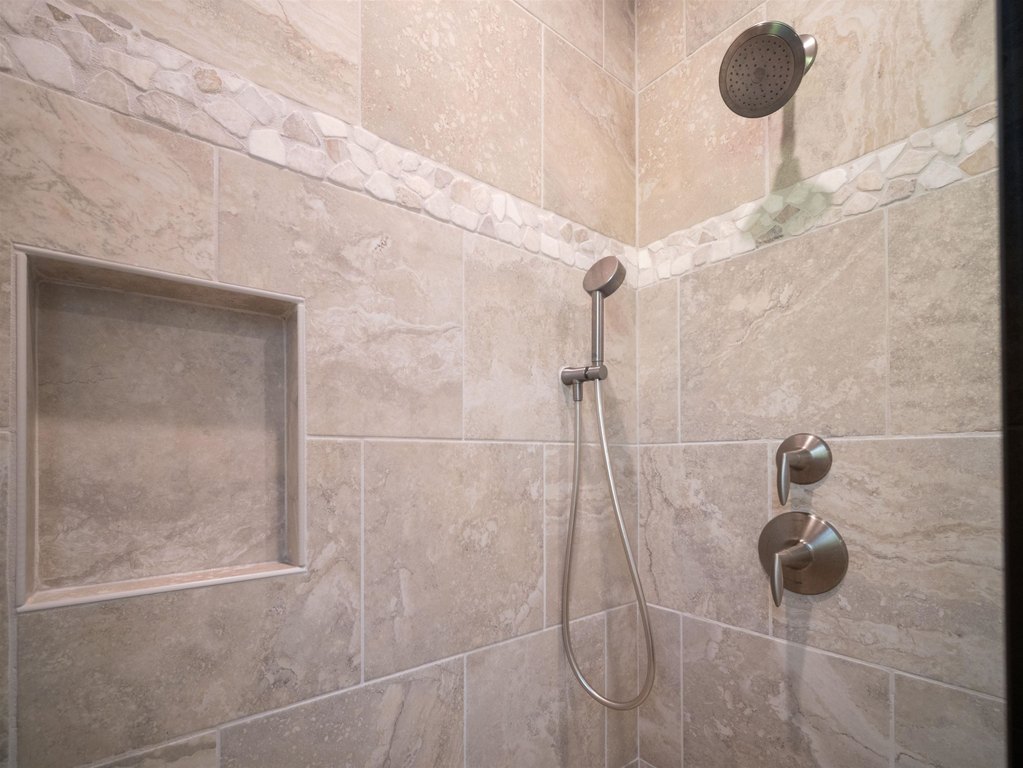 Kihei, Hawaii, 96753, United States, 2 Bedrooms Bedrooms, ,2 BathroomsBathrooms,Residential,Forsale,2009556