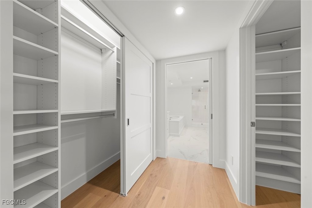 Sanibel, Florida, 33957, United States, 3 Bedrooms Bedrooms, ,3.5 BathroomsBathrooms,Residential,Forsale,2004792