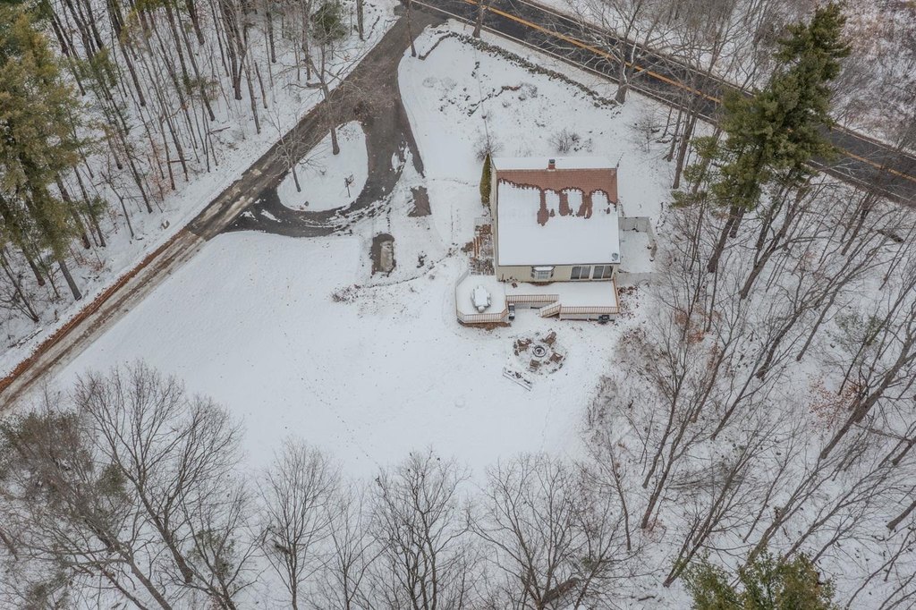 Strafford, New Hampshire, 03884, United States, 3 Bedrooms Bedrooms, ,1.5 BathroomsBathrooms,Residential,Forsale,2011248