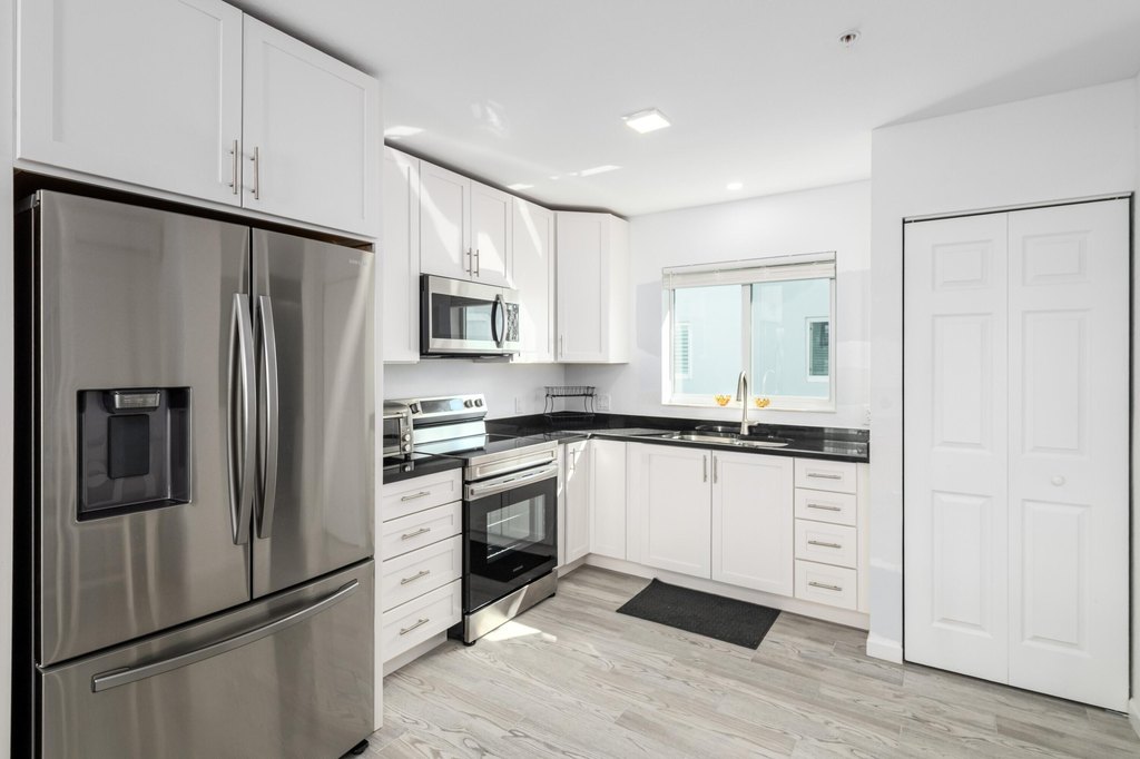 MARATHON, Florida, 33050, United States, 1 Bedroom Bedrooms, ,2 BathroomsBathrooms,Residential,Forsale,2011653