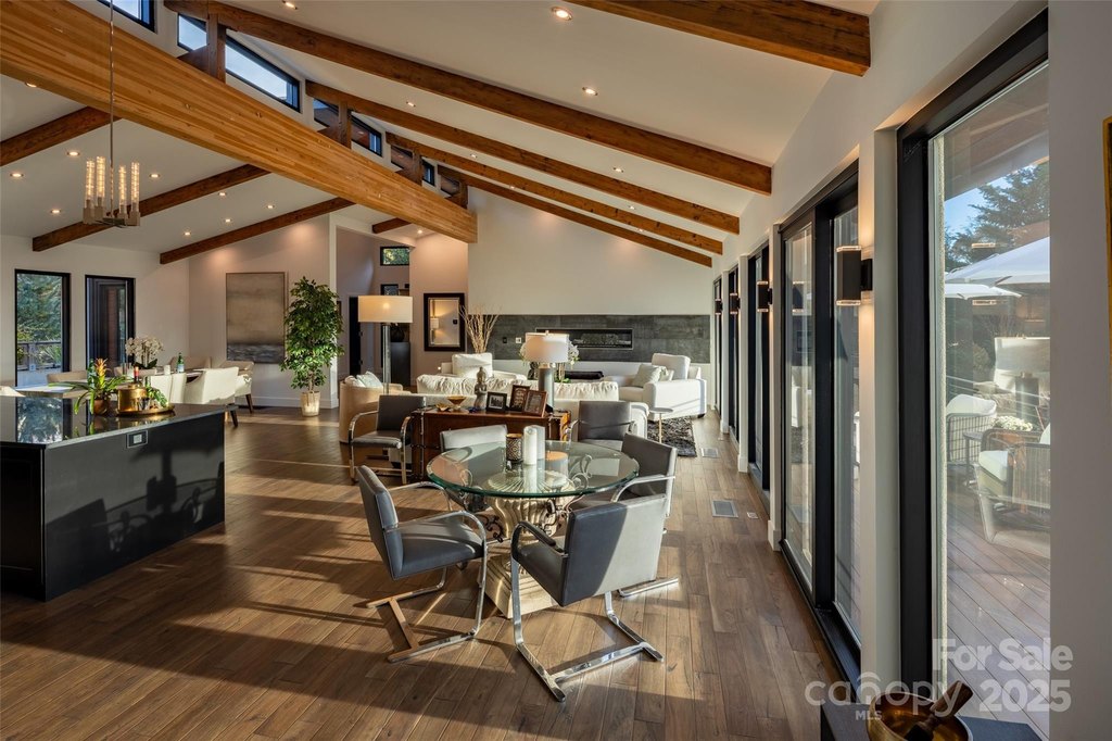 Asheville, North Carolina, 28804, United States, 3 Bedrooms Bedrooms, ,3.5 BathroomsBathrooms,Residential,Forsale,2011989