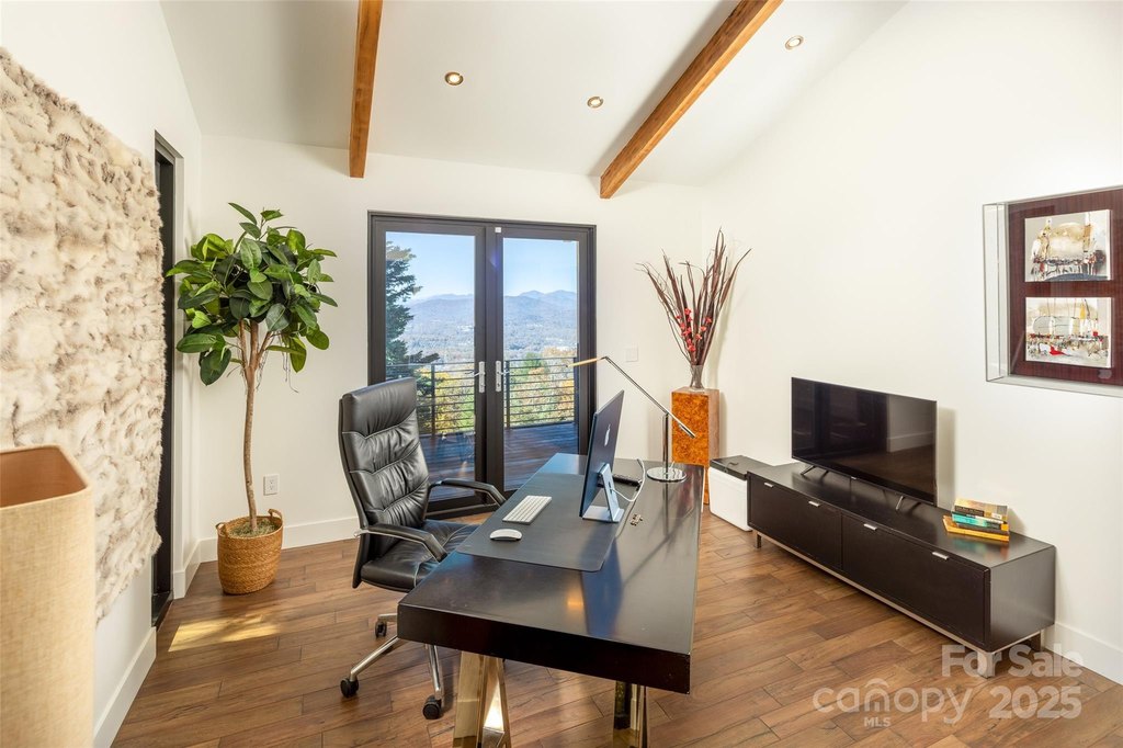 Asheville, North Carolina, 28804, United States, 3 Bedrooms Bedrooms, ,3.5 BathroomsBathrooms,Residential,Forsale,2011989