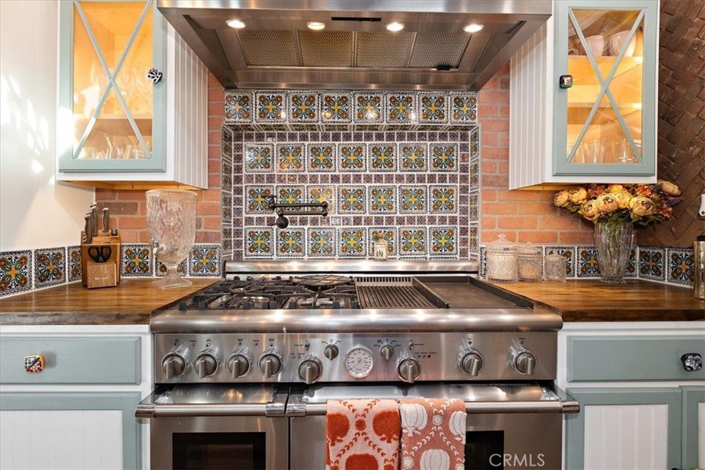 San Bernardino, California, 92405, United States, 4 Bedrooms Bedrooms, ,2 BathroomsBathrooms,Residential,Forsale,2007705