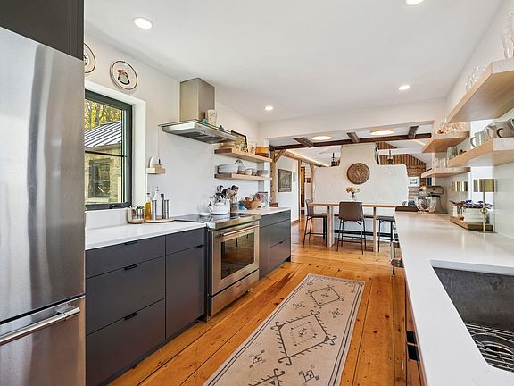 Pomfret, Vermont, 05067, United States, 4 Bedrooms Bedrooms, ,2.5 BathroomsBathrooms,Residential,Forsale,2004853