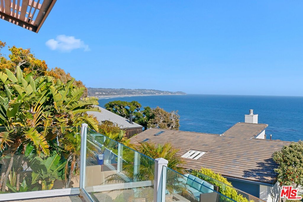 Malibu, California, 90265, United States, 3 Bedrooms Bedrooms, ,4 BathroomsBathrooms,Residential,Forsale,2001433