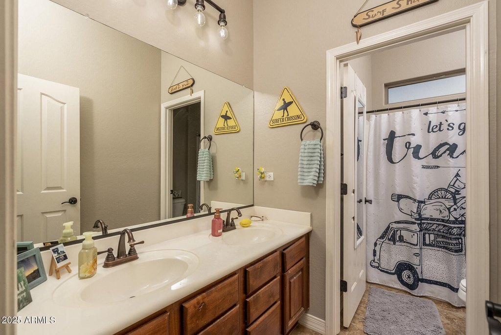 Phoenix, Arizona, 85085, United States, 4 Bedrooms Bedrooms, ,3.5 BathroomsBathrooms,Residential,Forsale,2004929