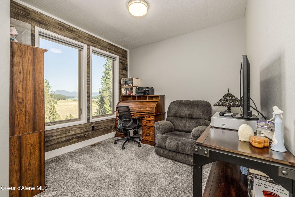 Coeur d'Alene, Idaho, 83814, United States, 4 Bedrooms Bedrooms, ,3 BathroomsBathrooms,Residential,Forsale,1984580