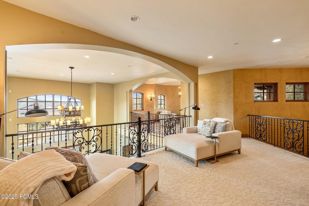 Hideout, Utah, 84036, United States, 5 Bedrooms Bedrooms, ,5.5 BathroomsBathrooms,Residential,Forsale,1994176