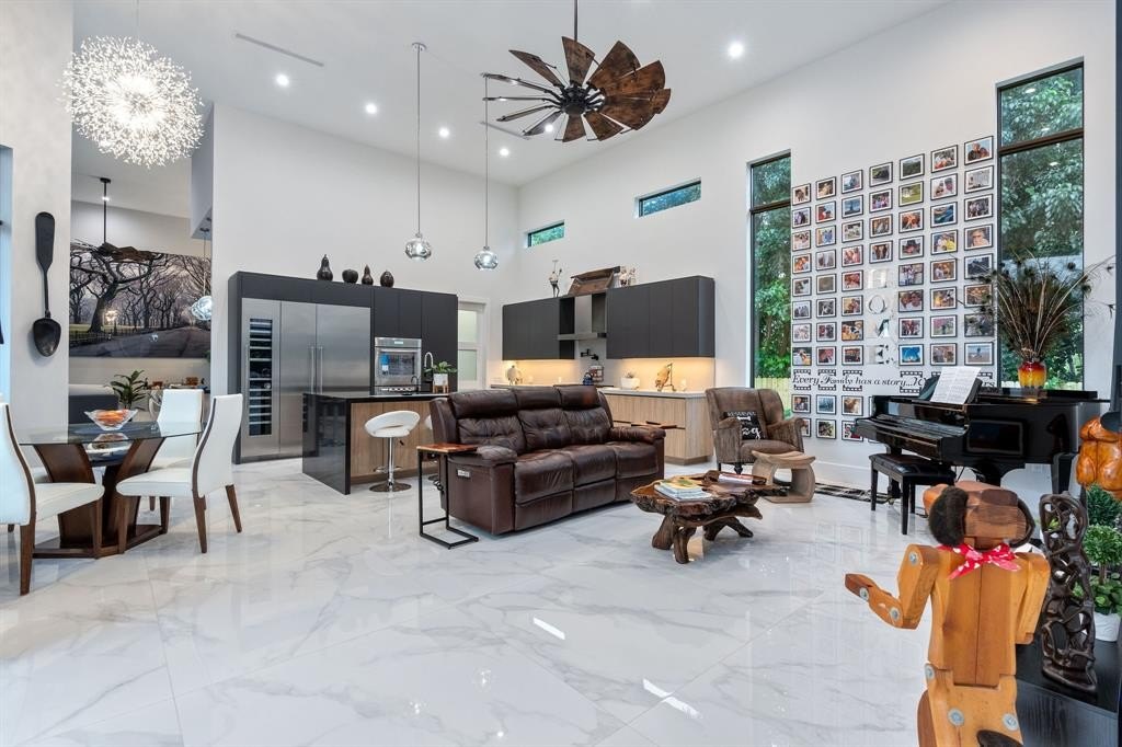 Southwest Ranches, Florida, 33330, United States, 5 Bedrooms Bedrooms, ,8 BathroomsBathrooms,Residential,Forsale,2011643