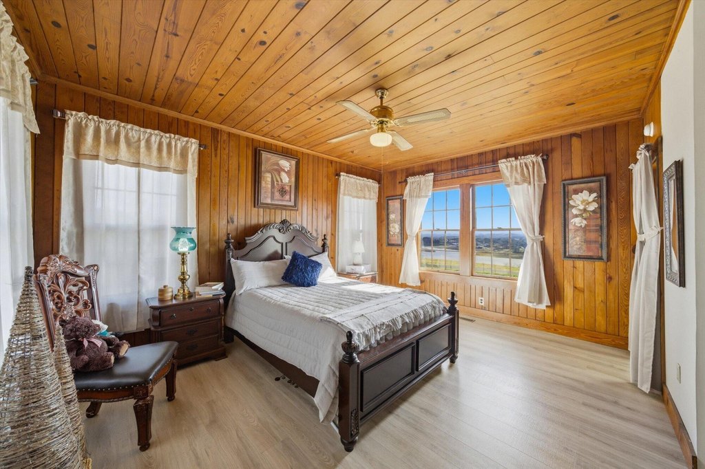 White Pine, Tennessee, 37890, United States, 3 Bedrooms Bedrooms, ,3.5 BathroomsBathrooms,Residential,Forsale,2012711