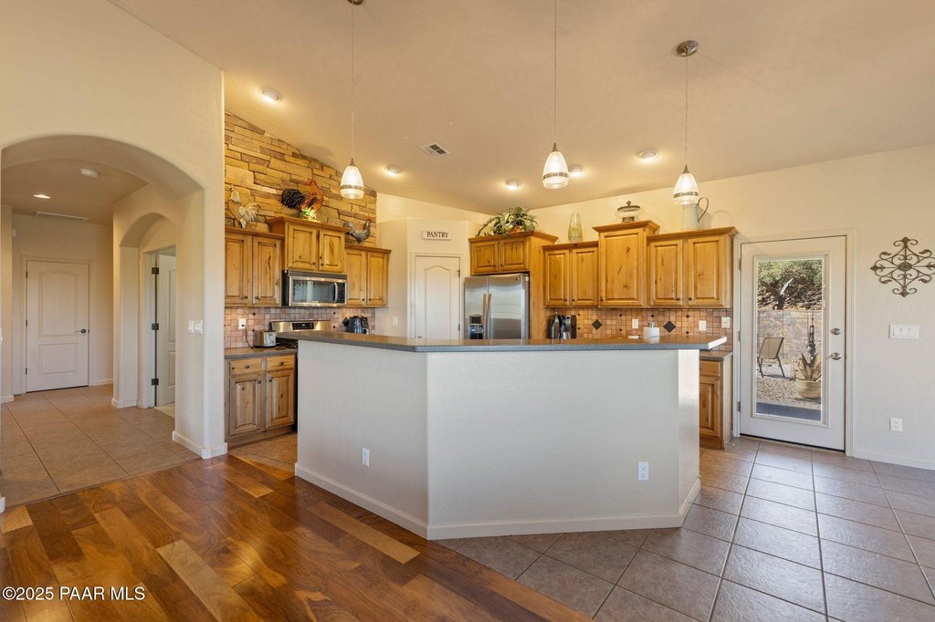 Prescott, Arizona, 86303, United States, 4 Bedrooms Bedrooms, ,3 BathroomsBathrooms,Residential,Forsale,1994057