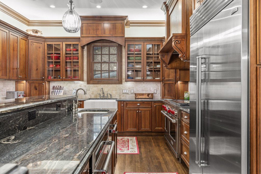 Signal Mountain, Tennessee, 37377, United States, 6 Bedrooms Bedrooms, ,6.5 BathroomsBathrooms,Residential,Forsale,1922158