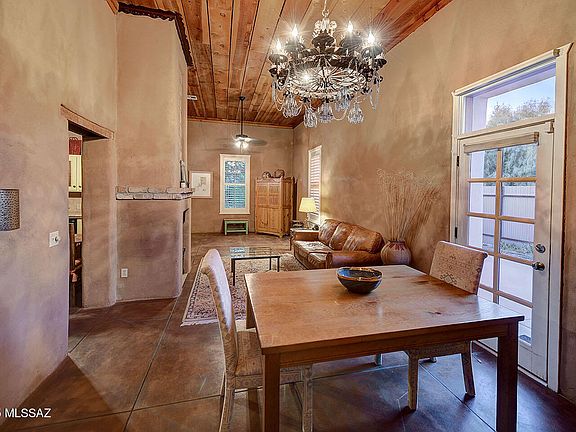 Tucson, Arizona, 85701, United States, 2 Bedrooms Bedrooms, ,3 BathroomsBathrooms,Residential,Forsale,1963517