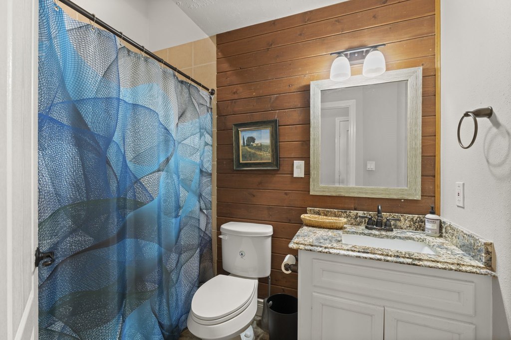 Montgomery, Texas, 77316, United States, 5 Bedrooms Bedrooms, ,3 BathroomsBathrooms,Residential,Forsale,1973417