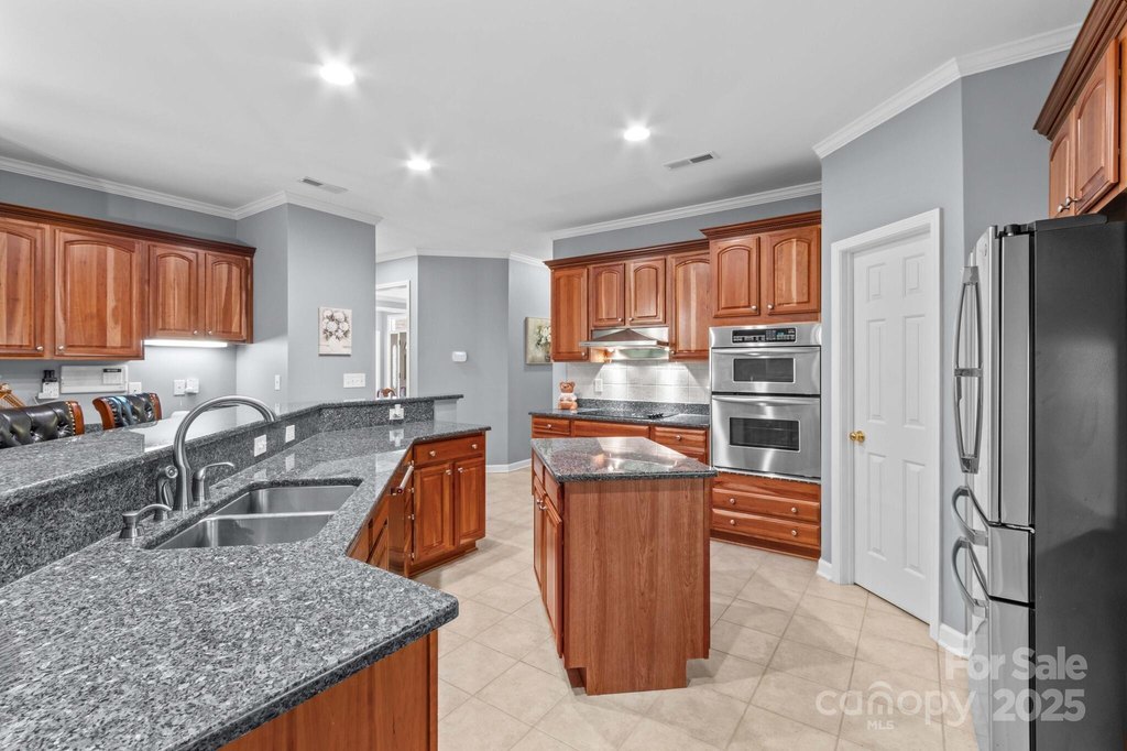 Lexington, North Carolina, 27295, United States, 3 Bedrooms Bedrooms, ,3.5 BathroomsBathrooms,Residential,Forsale,1985978