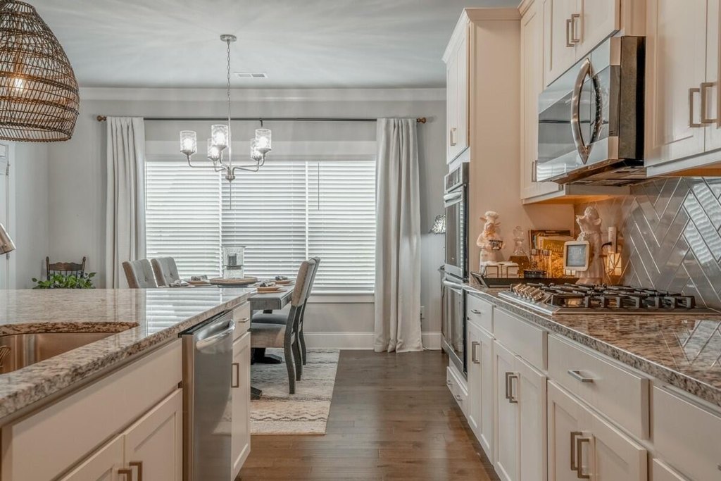 Apison, Tennessee, 37302, United States, 5 Bedrooms Bedrooms, ,4.5 BathroomsBathrooms,Residential,Forsale,2004687