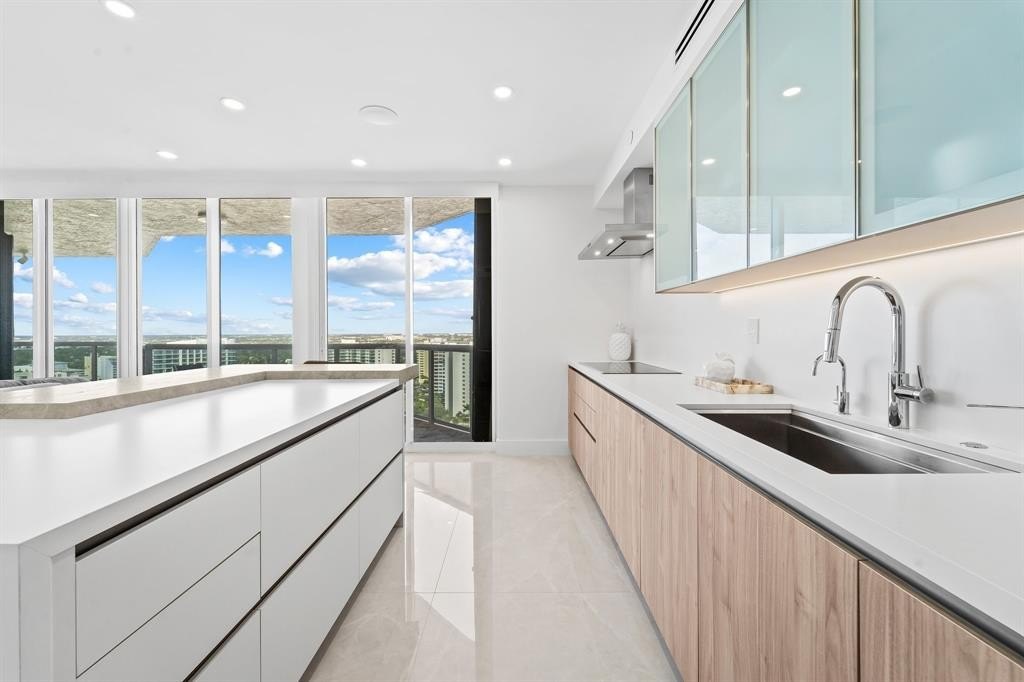 Fort Lauderdale, Florida, 33308, United States, 2 Bedrooms Bedrooms, ,2.5 BathroomsBathrooms,Residential,Forsale,1968240