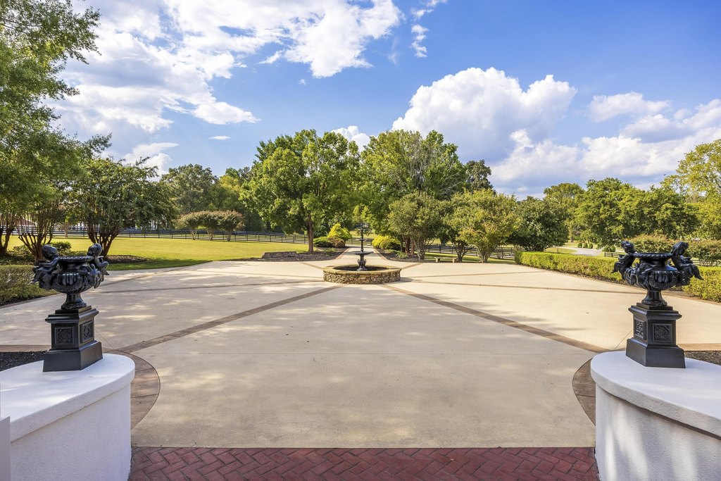 Ooltewah, Tennessee, 37363, United States, 4 Bedrooms Bedrooms, ,6.5 BathroomsBathrooms,Residential,Forsale,1963601