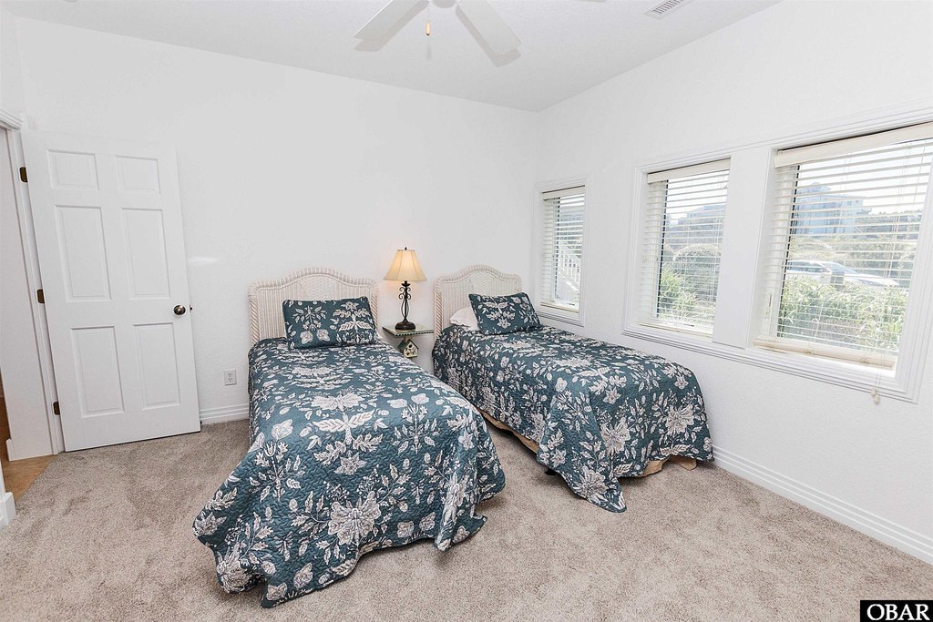 Duck, North Carolina, 27949, United States, 8 Bedrooms Bedrooms, ,7.5 BathroomsBathrooms,Residential,Forsale,1993781