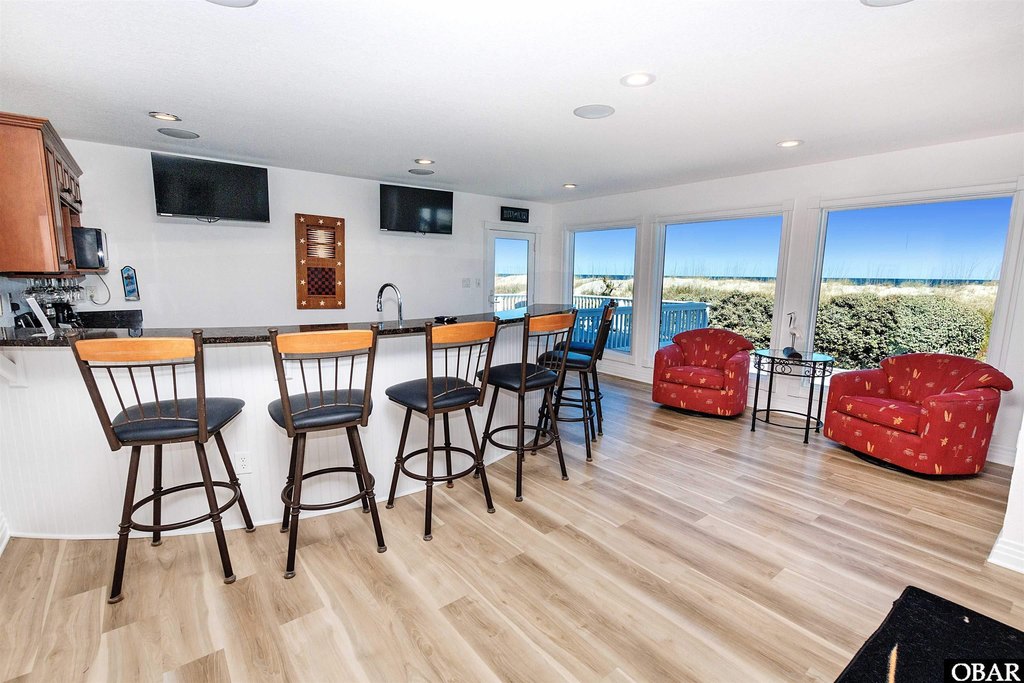 Duck, North Carolina, 27949, United States, 8 Bedrooms Bedrooms, ,7.5 BathroomsBathrooms,Residential,Forsale,1993781