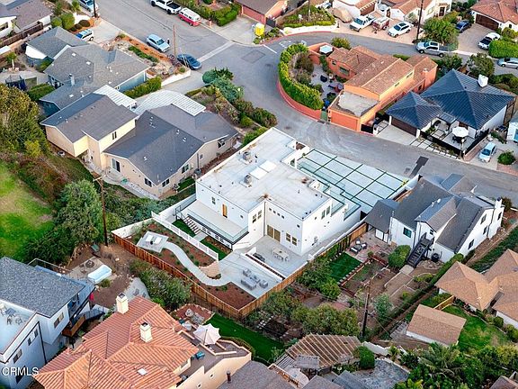 Ventura, California, 93001, United States, 4 Bedrooms Bedrooms, ,1.5 BathroomsBathrooms,Residential,Forsale,1963632