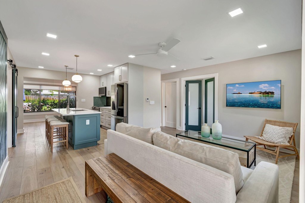 Boynton Beach, Florida, 33435, United States, 5 Bedrooms Bedrooms, ,3 BathroomsBathrooms,Residential,Forsale,1969906