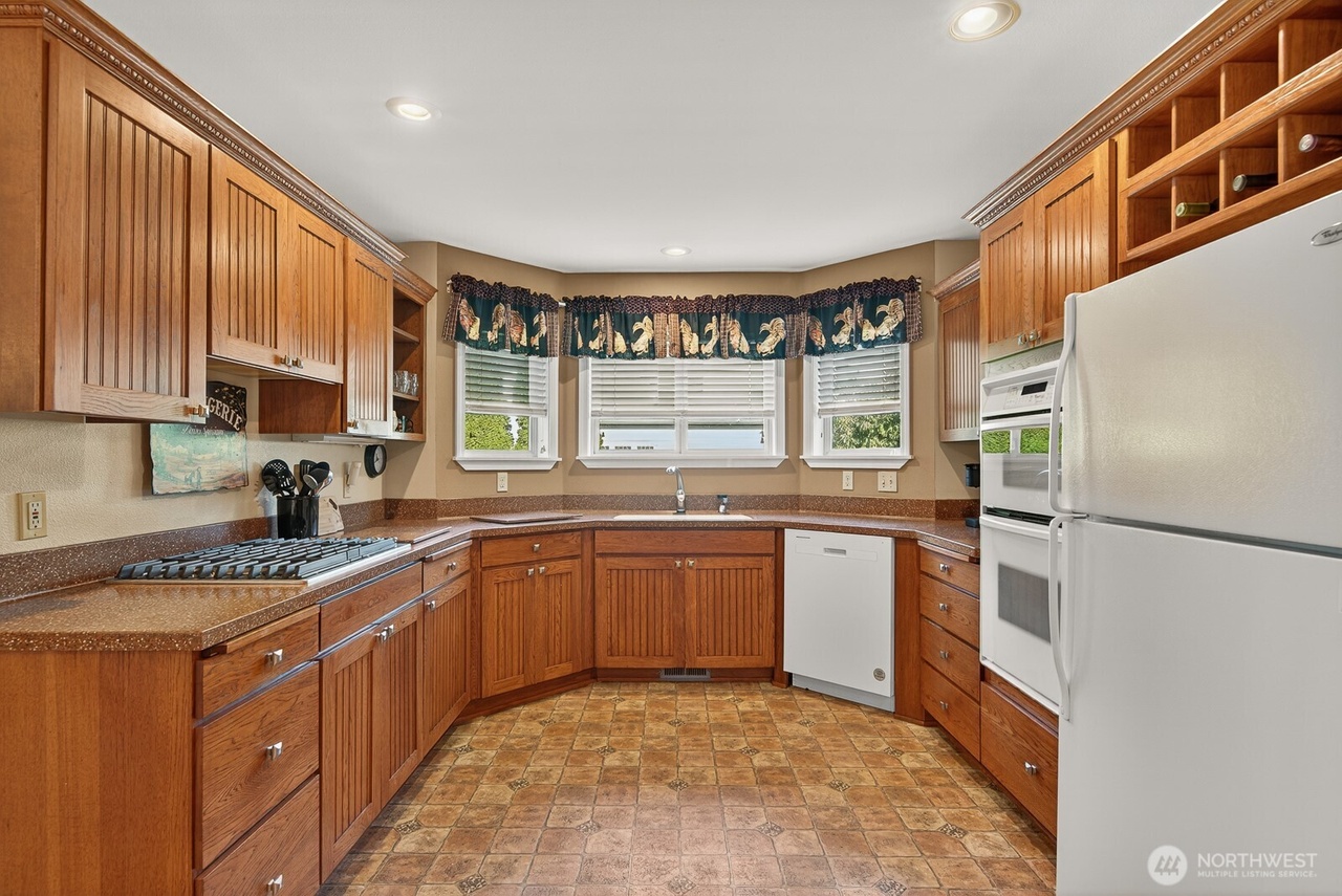 Anacortes, Washington, 98221, United States, 3 Bedrooms Bedrooms, ,2 BathroomsBathrooms,Residential,Forsale,1965872