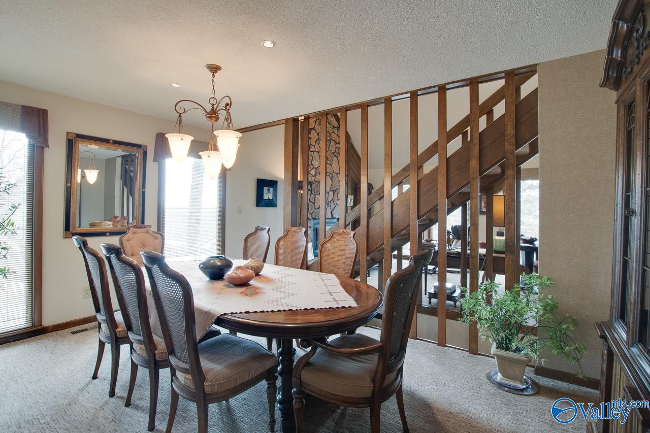 Huntsville, Alabama, 35802, United States, 4 Bedrooms Bedrooms, ,2.5 BathroomsBathrooms,Residential,Forsale,2007682